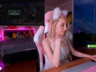 Foto's __Cristal__ Hi. I'm Alice)Support in the top 100, please)Lovense in mу - work frоm 2tk! 20 tk - random, the most pleasant 2222 - 200 ces fireworks, cute cmile 22, show ass - 51, Ahegao 35, squirt 800.