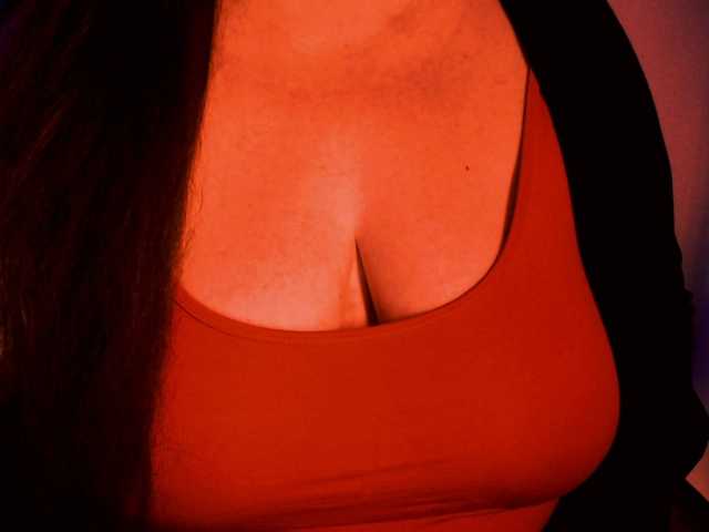 Foto's DianaSexxx Lovens from 1 token, --- watch camera c2s 45tk --- turn on my microphone 50 --- erotic correspondence 40 ---tits 350---ass 400--- group and private are open