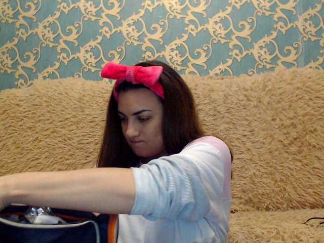 Foto's KattyCandy Welcome to my room, in public we can just chat, pm-10 tk, open cam - 40 tk, and my name is Maria) 2000 1098 902 goal of day