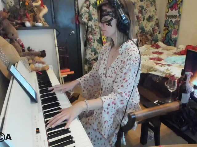 Foto's PianoGirl Hi, Im Anastasia! Take off the dress 101tk. Dance + AutoDJ 70tk. Wheel fortune 47tk